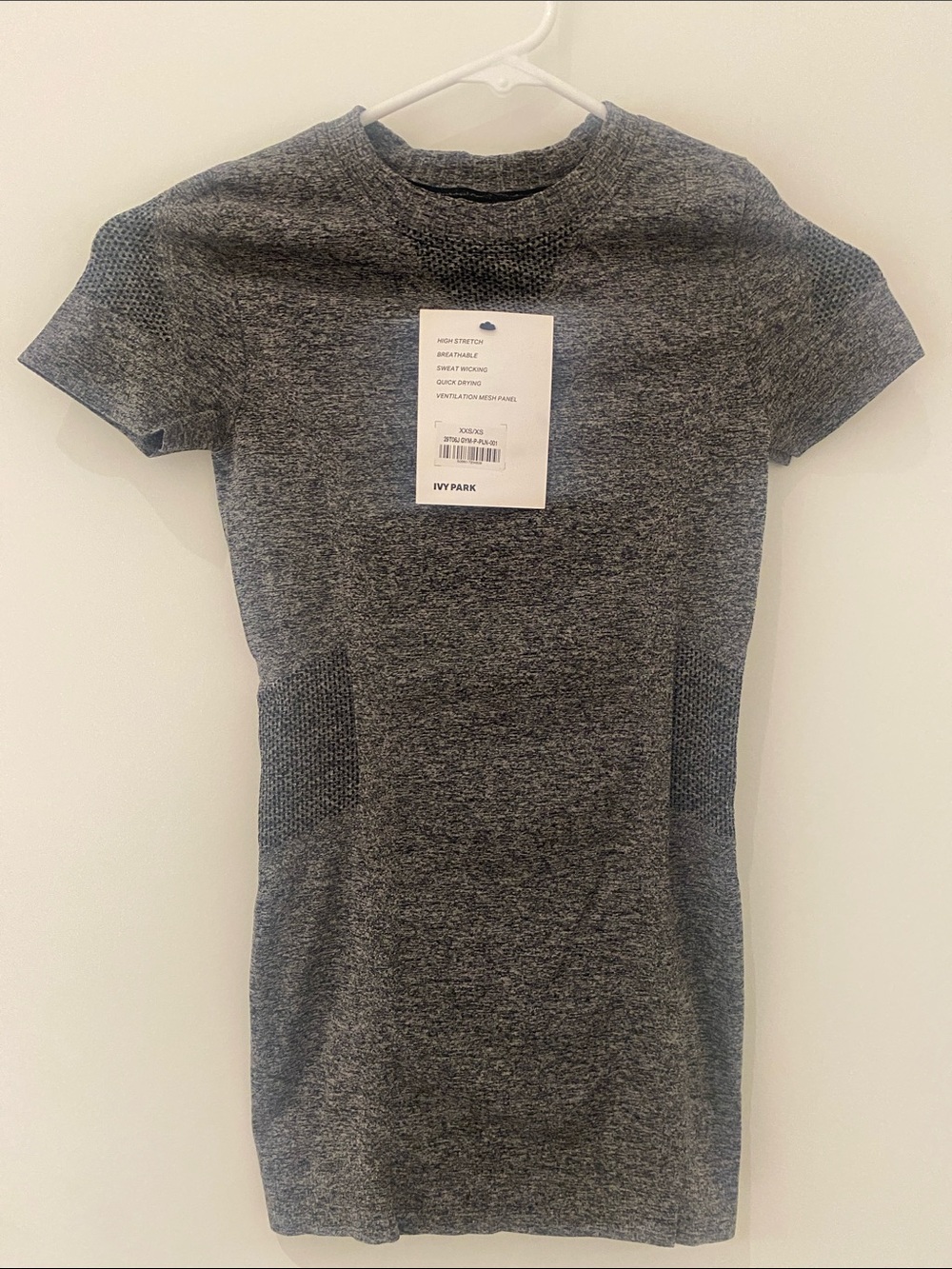 NWT Ivy Park Women’s Short Sleeve Work Out Exercise Active Top Dark Gray XXS/XS